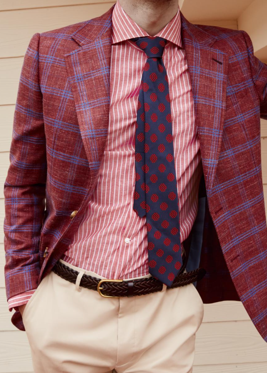 Burgundy Plaid Blazer: A Statement in Sartorial Elegance