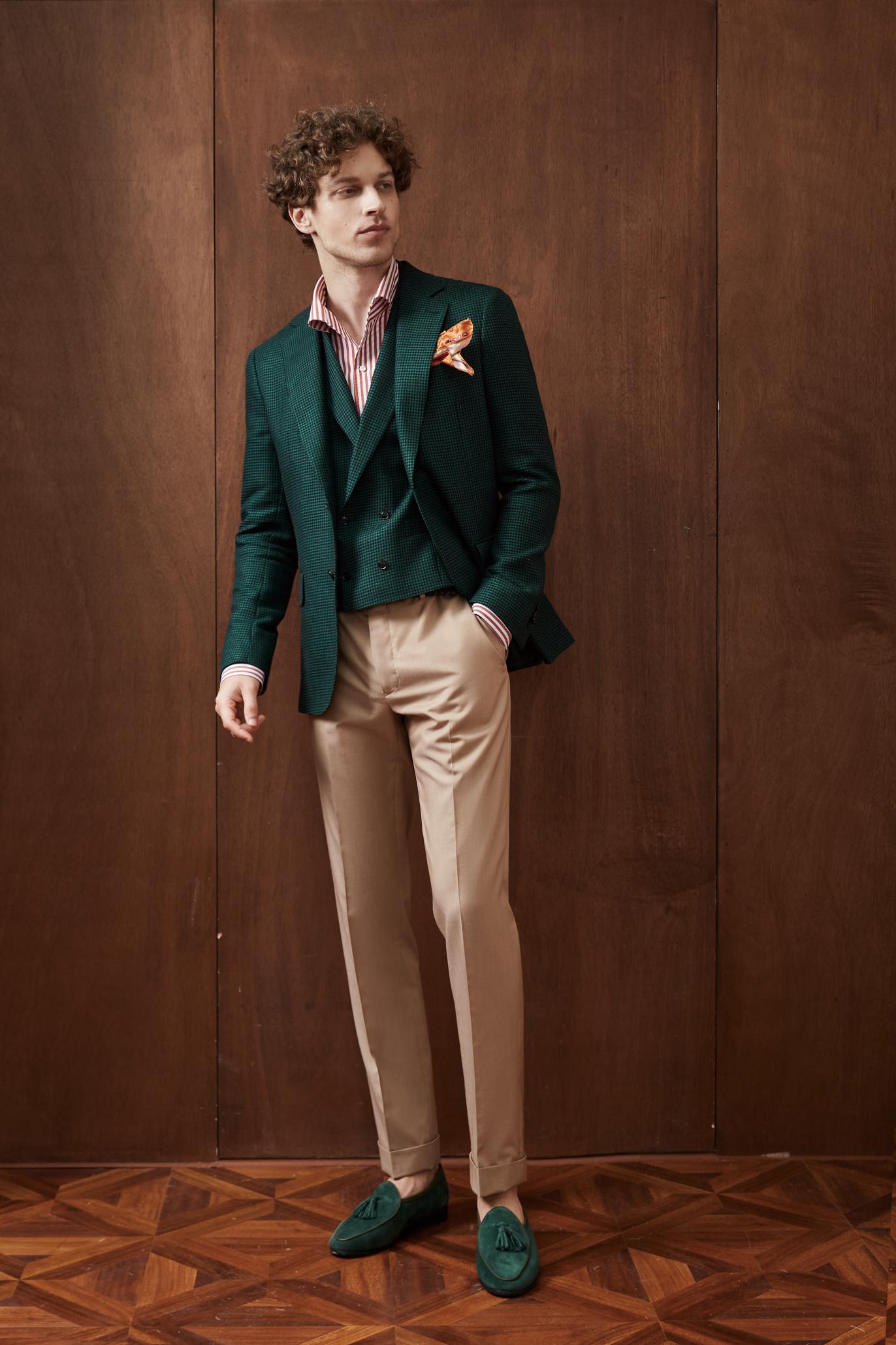 Emerald Elegance: The Refined Gentleman's Blazer